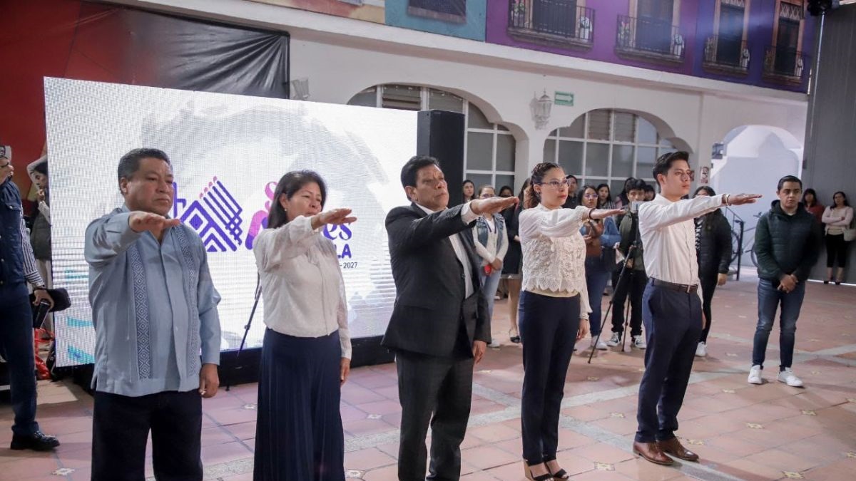 Autoridades auxiliares asumen cargo en San Andrés Cholula