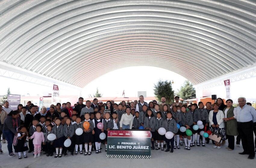  Entrega Pepe Chedraui infraestructura educativa en la Junta Auxiliar de San Francisco Totimehuacán