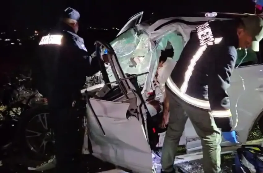  Estudiante de la Anáhuac queda prensado tras choque en la autopista Puebla-Atlixco