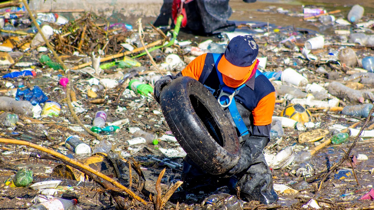Gobierno de la Ciudad refuerza acciones de limpieza en los vasos reguladores “Puente Negro” y “El Santuario”