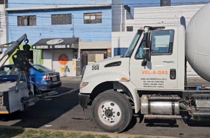 Tres detenidos y 12 pipas aseguradas durante operativo en Tepeaca por huachicol