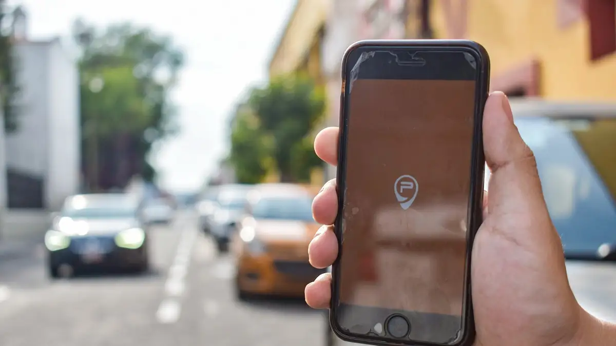KIGO Parkimovil gana licitación en Puebla capital
