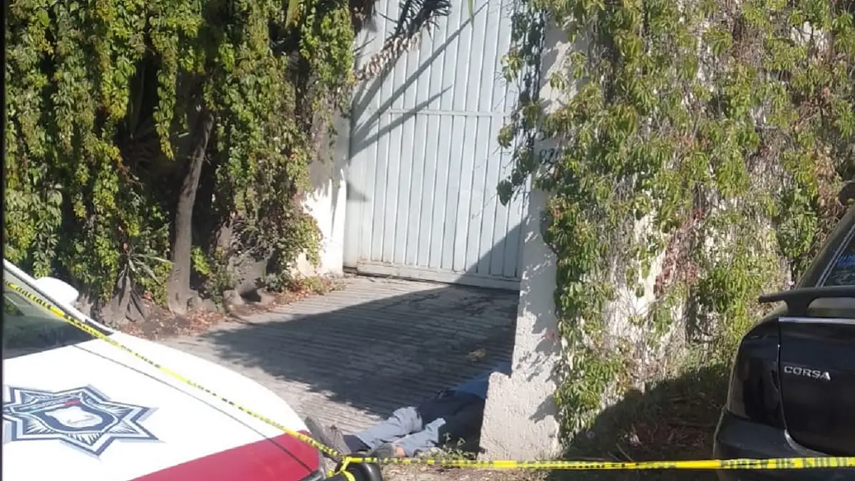 Muere hombre indigente en calles de San Francisco Totimehuacan