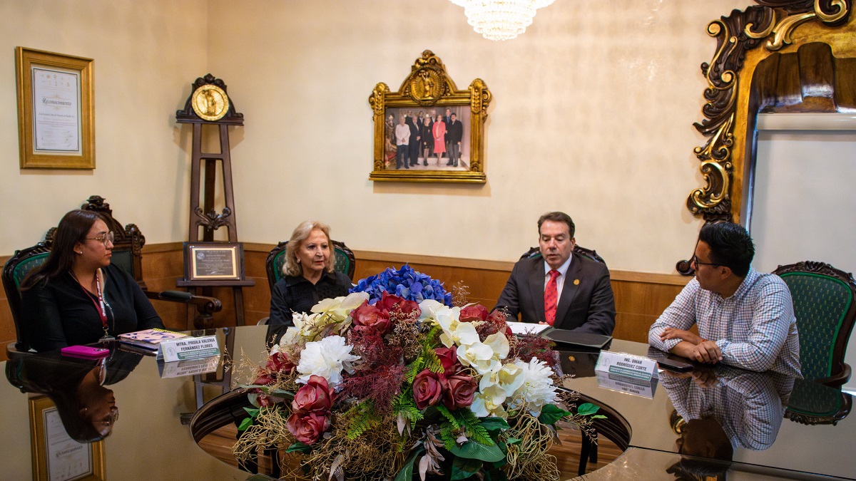 El OOSL firma convenio con la Escuela Libre de Derecho de Puebla