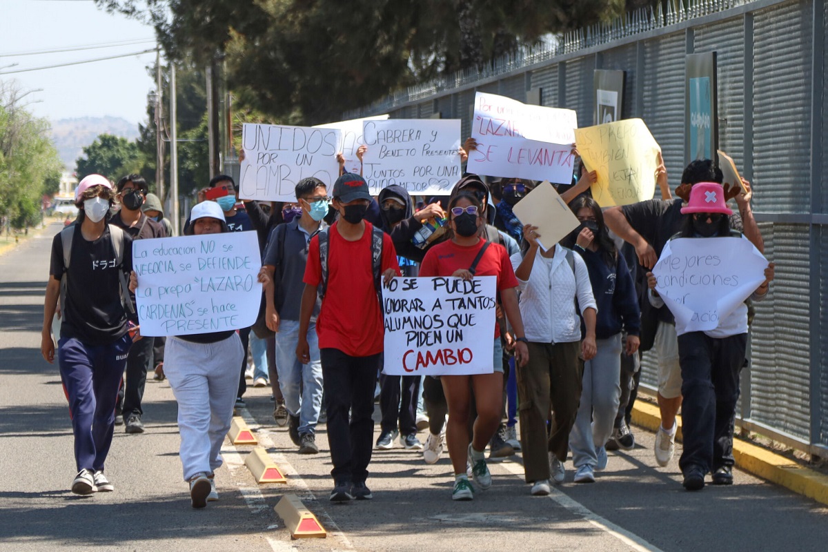 Medicina y Administración de la BUAP llegan a acuerdos; sigue tomada CU
