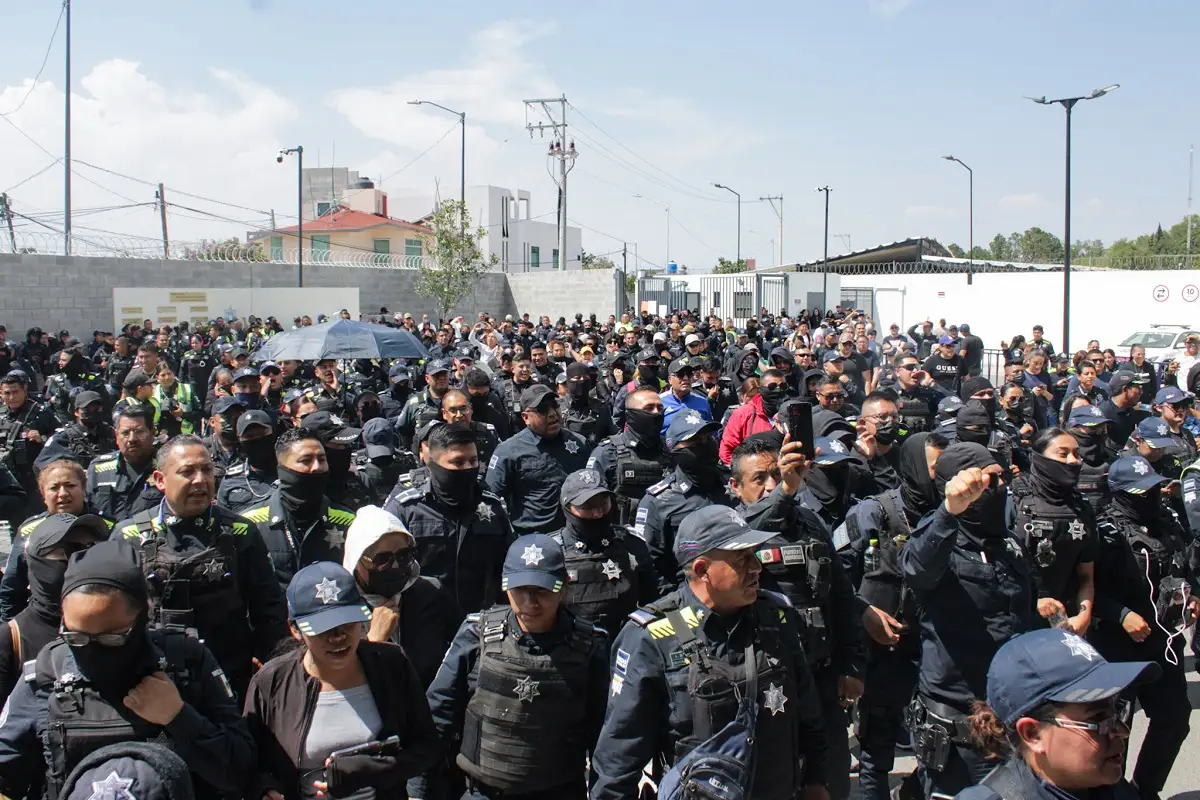 Policías municipales levantan paro; Fernando Rosales seguirá al frente de la SSC