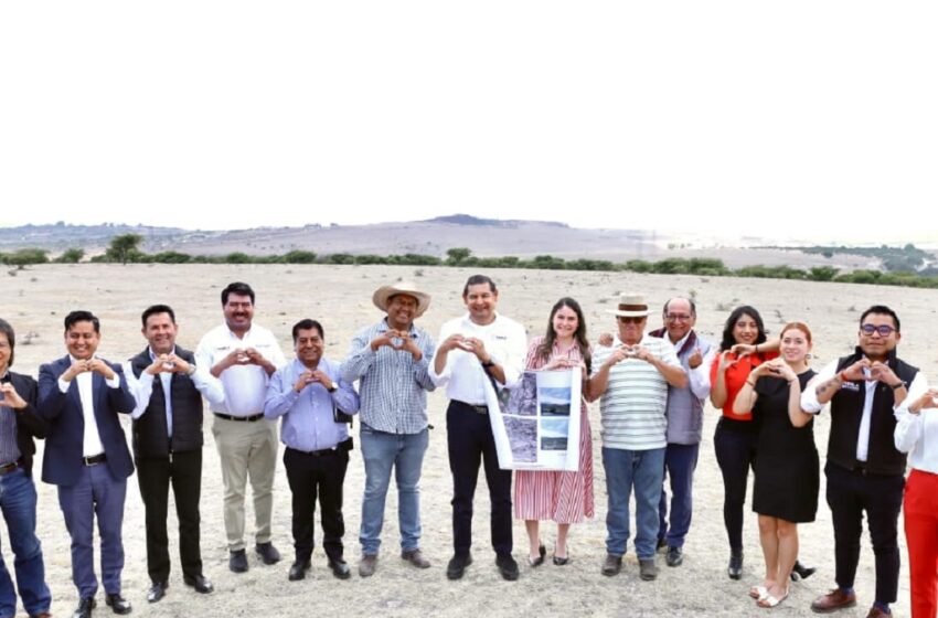  Empresarios solidarios de Ciudad Maderas donan 6.5 hectáreas para vivienda social