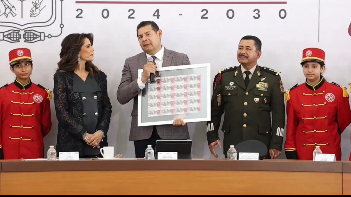 Lotería Nacional y Gobierno del Estado develan Billete Conmemorativo a la Batalla de Puebla