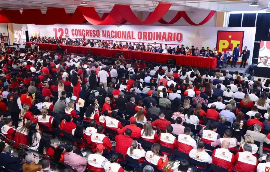 Nora Escamilla y Toño López rinden protesta como integrantes del CEN del PT