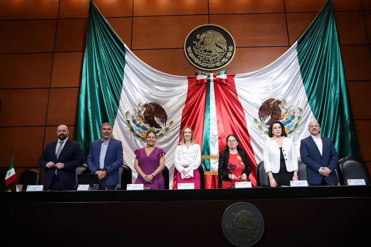 Participa Lupita Cuautle en foros del Congreso de la Unión