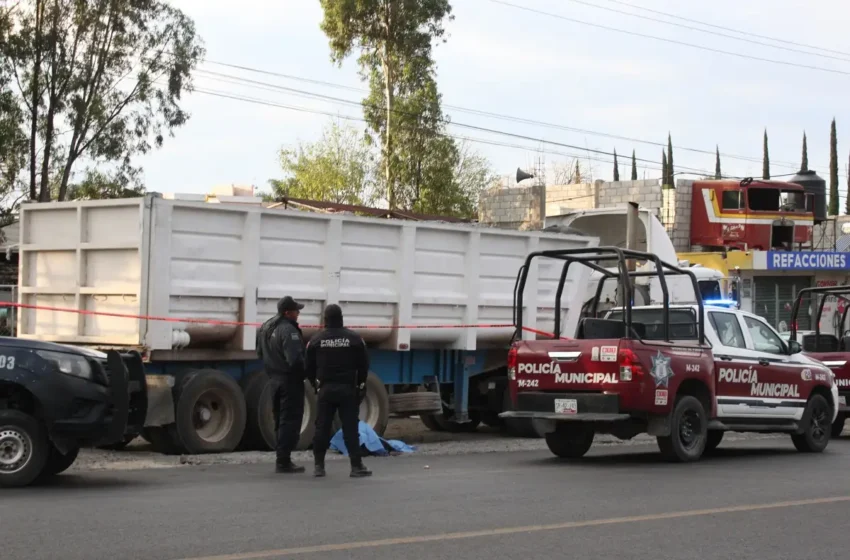  Persona muere atropellada en la lateral de la autopista México-Puebla