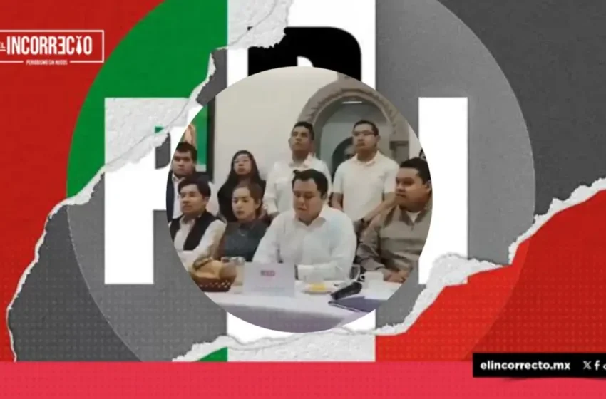  Masiva renuncia en el PRI Puebla: 3 mil militantes abandonan el partido