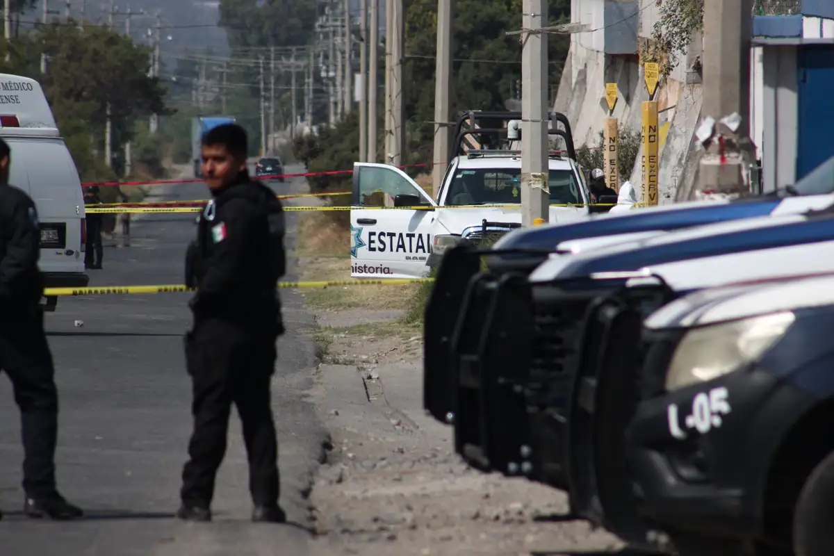 Balean a dos policías que custodiaban un inmueble en el que encontraron huachicol
