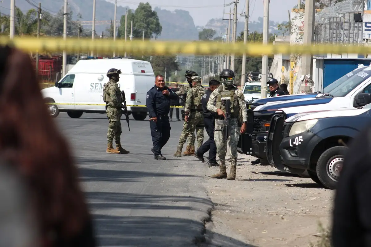 Balean a dos policías que custodiaban un inmueble en el que encontraron huachicol