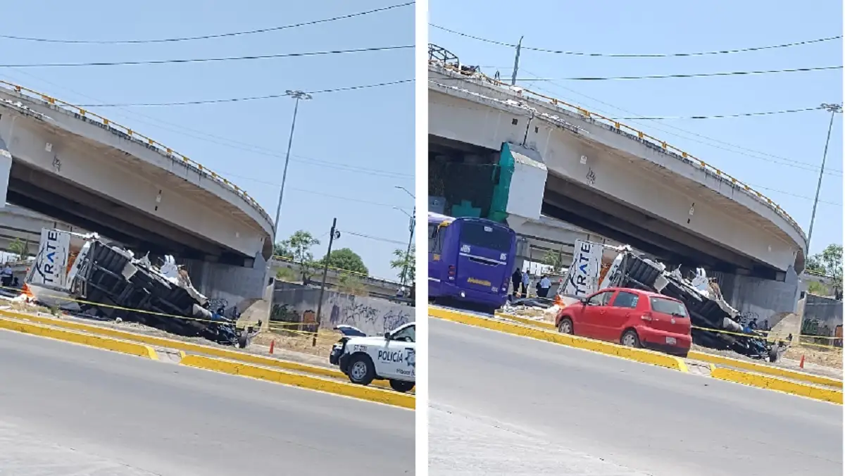 Cae un tráiler del puente del Periférico Ecológico, el chofer resultó lesionado