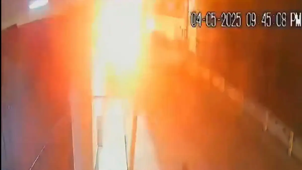 Explota cilindro de gas en una rosticería de Santa Clara Ocoyucan