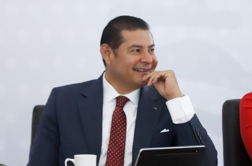  Gobierno estatal y empresas automotrices fortalecen competitividad de la industria