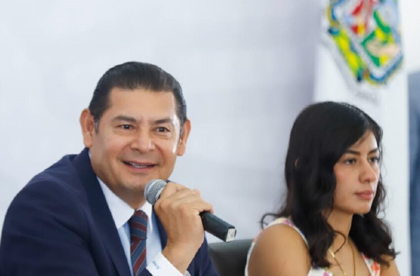  «Mega obras, no mega saqueos; mega obras, no mega deudas»: Armenta