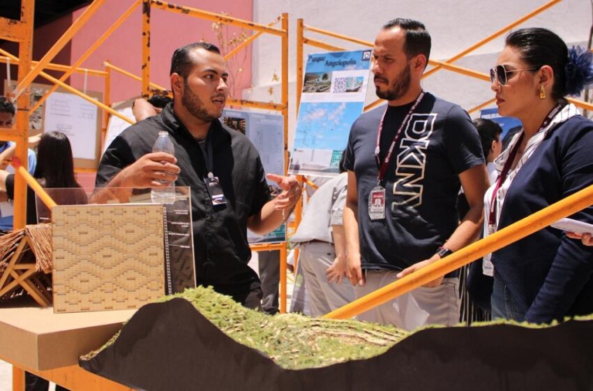  Recibe Gobierno de la Ciudad exposición de la arquitectura del Centro Histórico