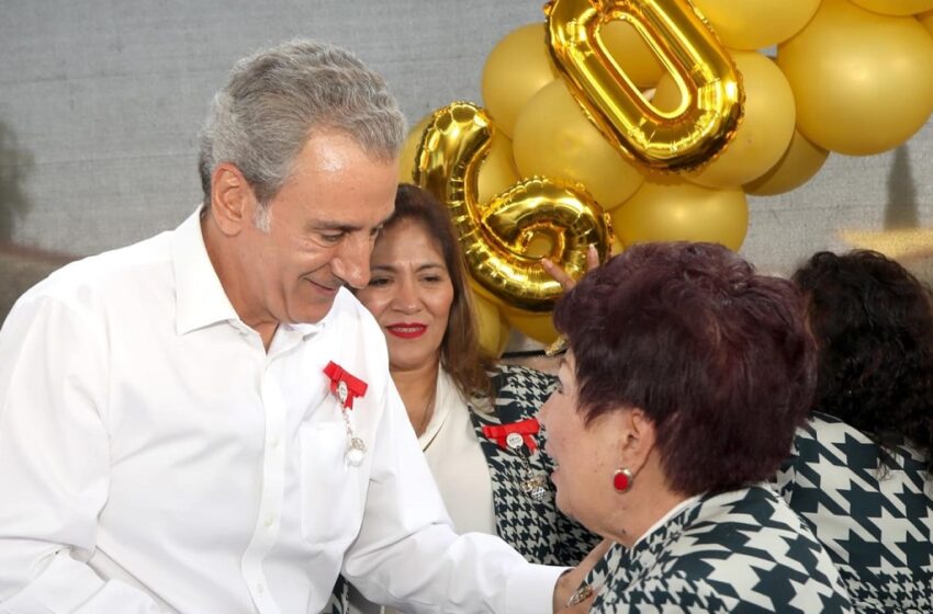  Reconoció Pepe Chedraui a las y los maestros por su labor para la formación de niñas, niños y adolescentes