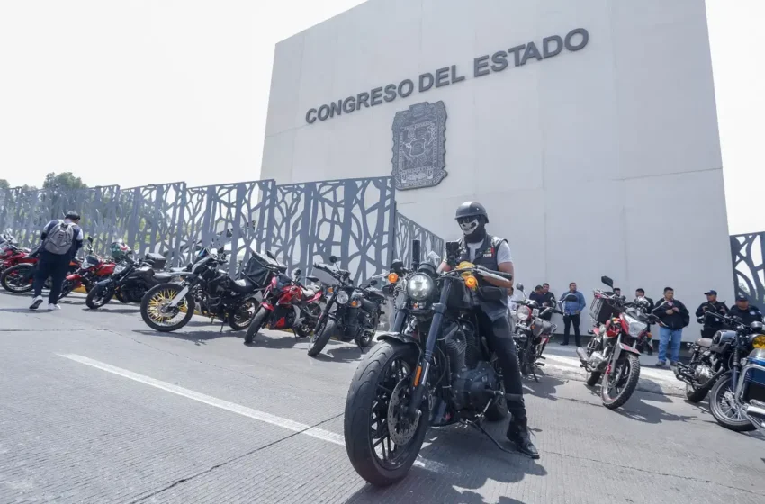  Regulación de motociclistas sigue en análisis:  casco rotulado sí, chaleco en debate
