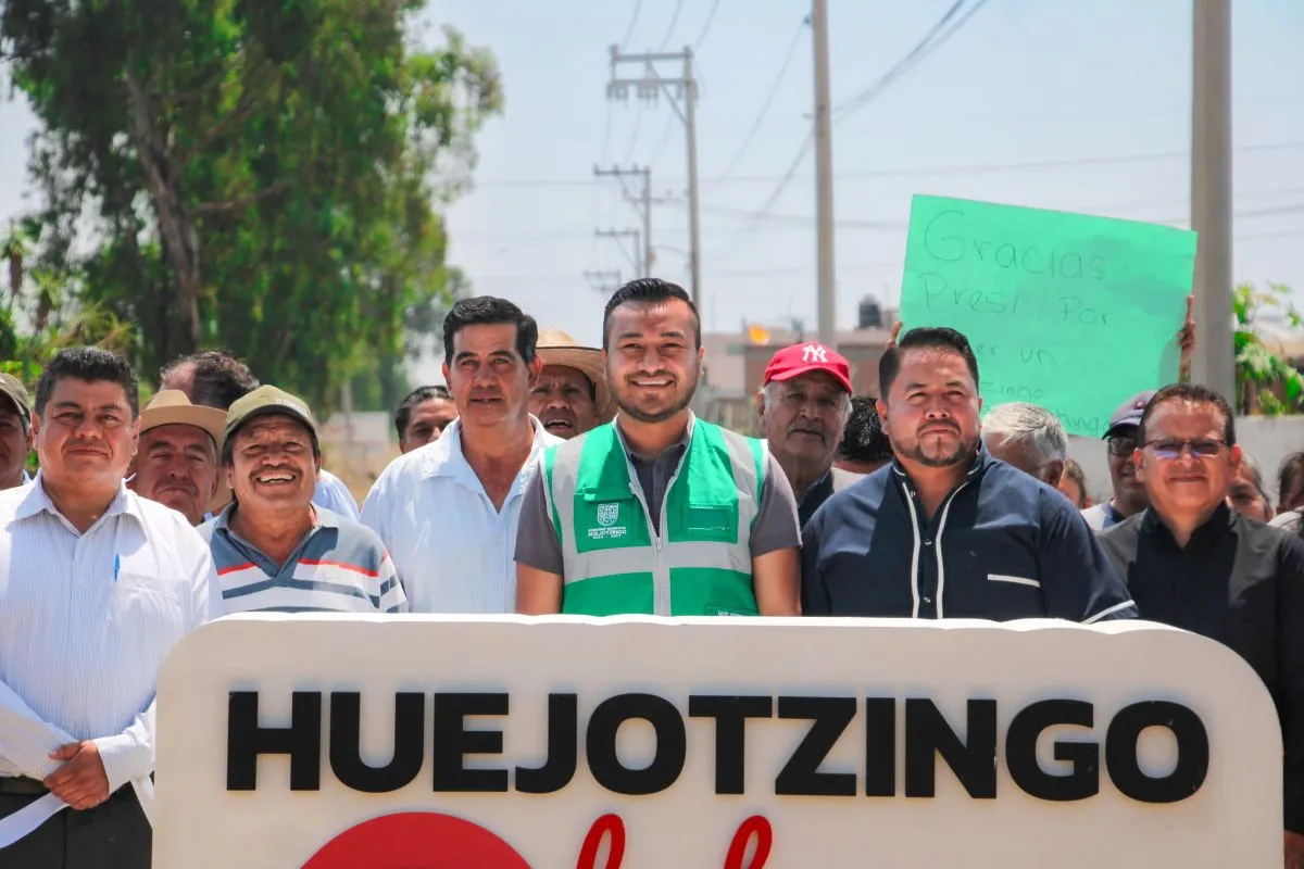Roberto Solís inaugura la tercera vialidad rehabilitada como parte del «rescate carretero» en Huejotzingo