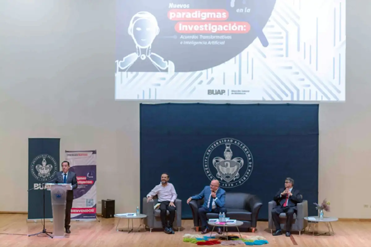 Abordan en la BUAP importancia del acceso abierto al conocimiento e Inteligencia Artificial