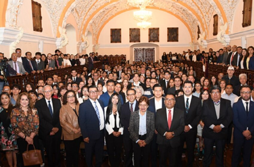  Caminaremos hacia una misma meta: consolidar a la institución, Rectora Lilia Cedillo