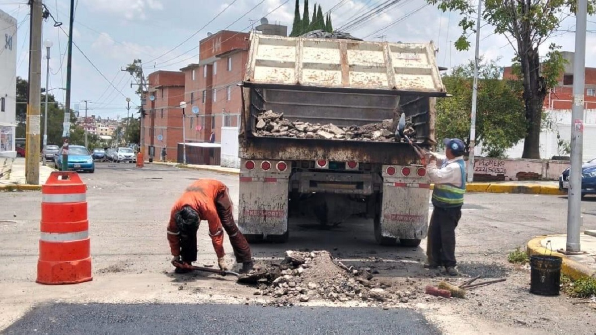 Campaña Capitalina Bacheando Puebla fortalece la infraestructura vial de la capital