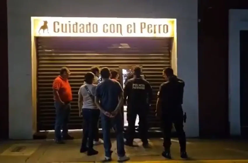  Degenerado grababa a mujeres en los vestidores de Cuidado con el Perro en Atlixco (+VIDEOS)