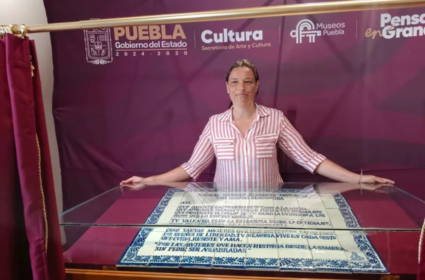  Develan placa en honor al natalicio de Natalia Serdán; preparan ópera que narrará su vida