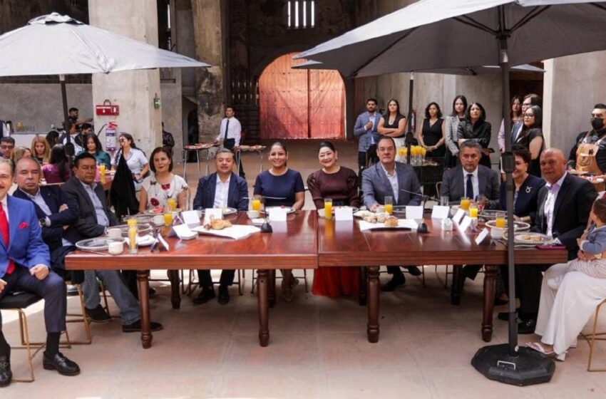  Gobierno de San Andrés Cholula conmemora la libertad de expresión con el gremio periodista de Puebla