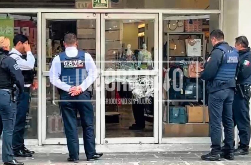  Vuelven a dar cristalazo en el Sanborns del Centro Histórico
