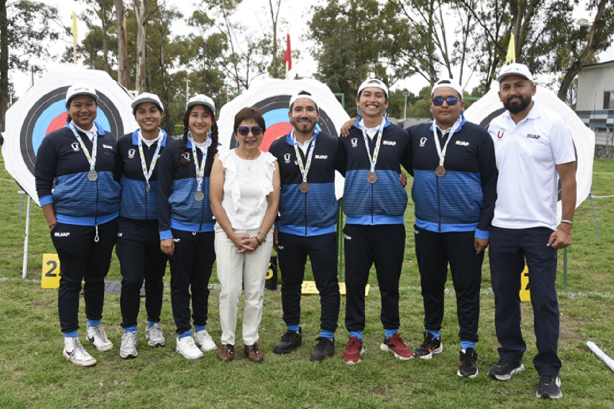 Lobos BUAP gana medallas de plata y bronce en tiro con arco