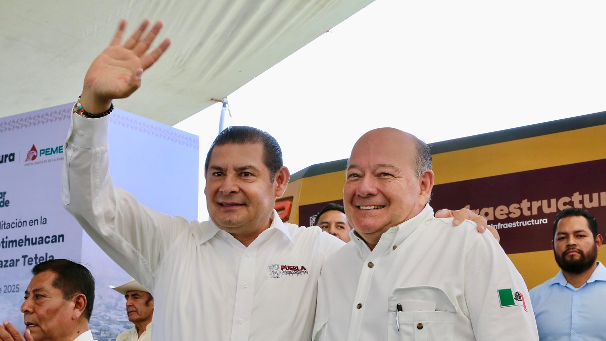 PEMEX premia a Puebla por combate al huachicol