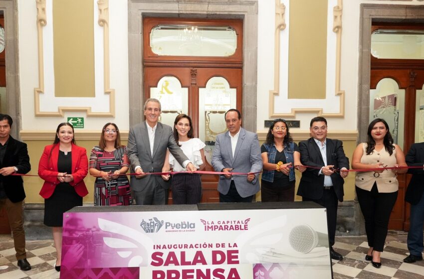  Pepe Chedraui reconoce labor de los medios de comunicación e inaugura Sala de Prensa en el Palacio Municipal