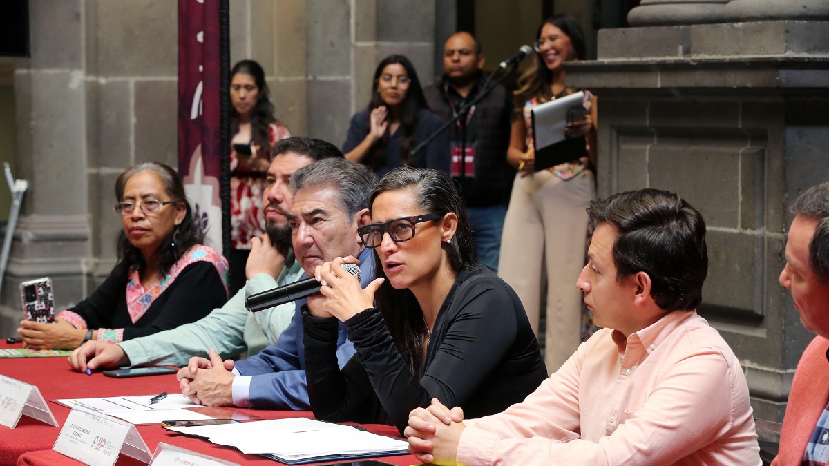 Presenta el Gobierno de la Ciudad primera Feria Internacional del Libro de Puebla 2025