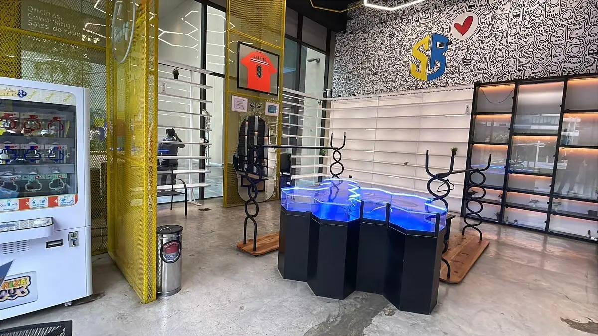 Tienda SNKR BROS denuncia abusos durante un operativo de Comercio Exterior