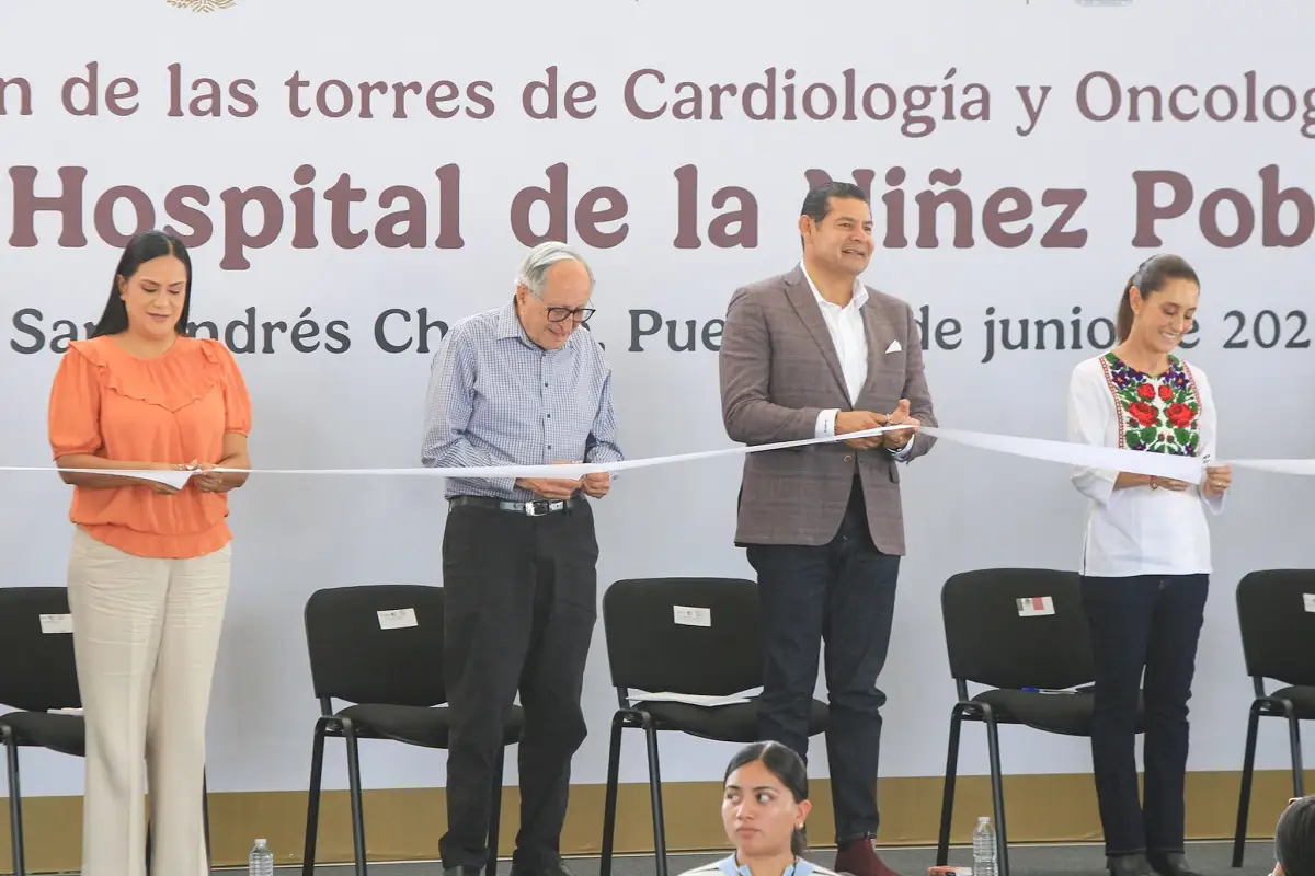 Torres de Oncología y Cardiología del HNP Sheinbaum y Armenta inauguran ampliación