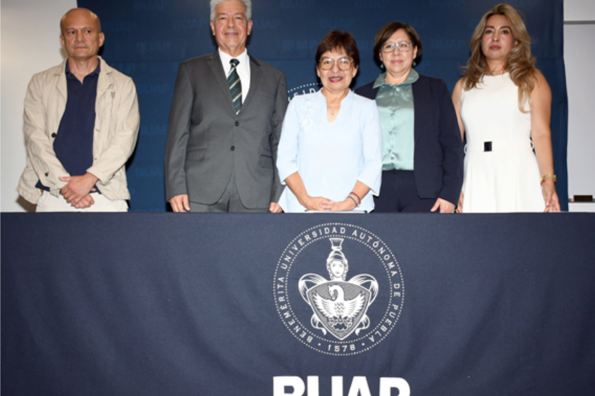 Reconoce la Rectora Lilia Cedillo el crecimiento y consolidación del IFUAP