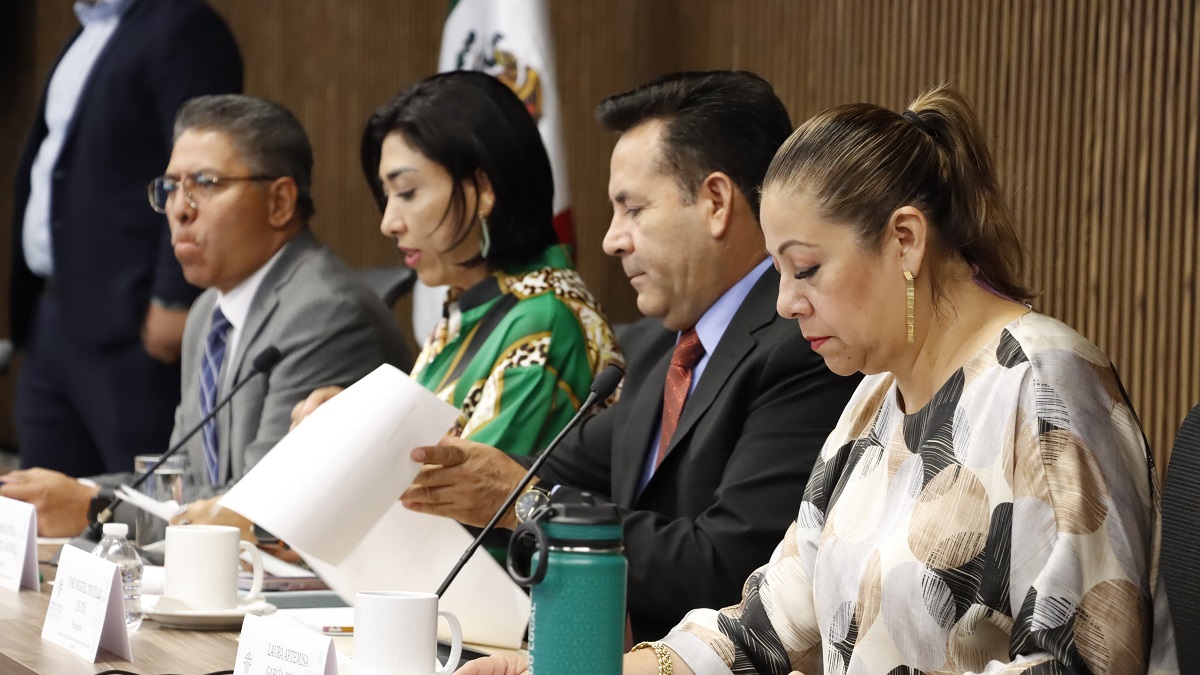Cero complacencias a expresidentes, deben solventar cuentas ante ASE, afirma Laura Artemisa
