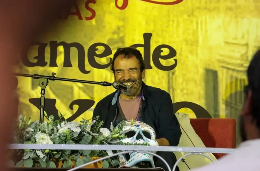  Damián Alcázar conquista con “Cuéntame de Atlixco”