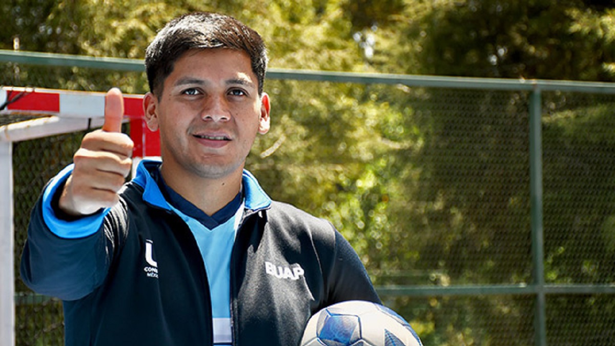 De la calle a Noruega, estudiante BUAP representará a México en copa mundial de street soccer