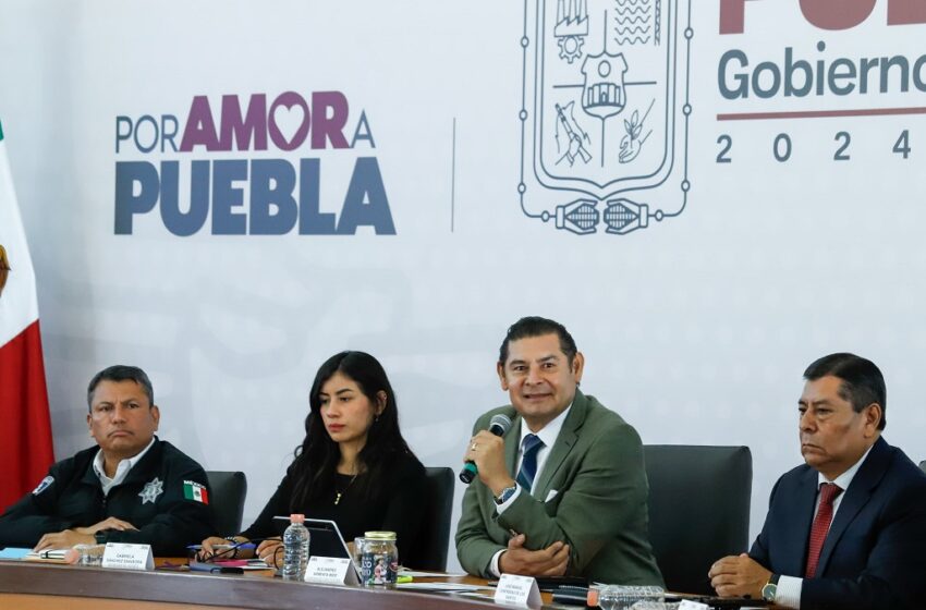  Escuadrón de Maquinaria rehabilita el equivalente a 300 calles para seguridad y bienestar de poblanos