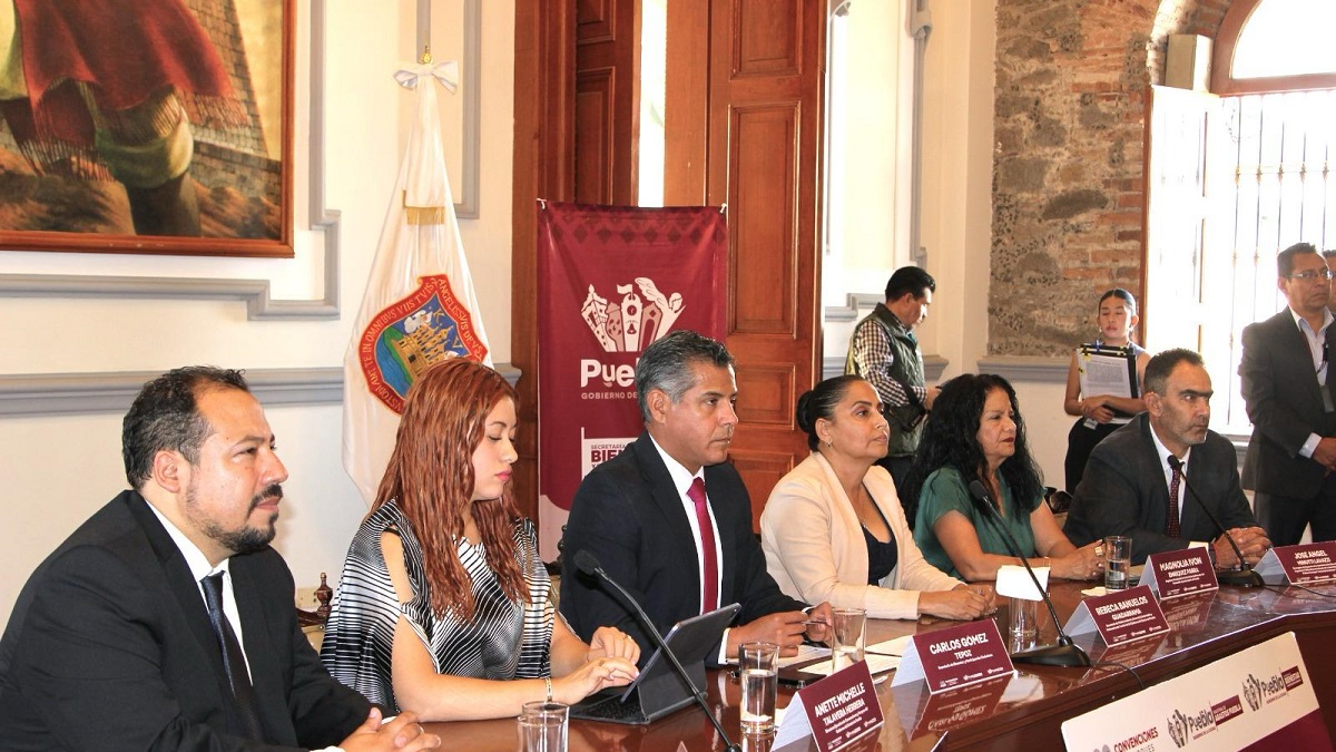 Firma Gobierno de la Ciudad convenio para transformar desechos en fertilizante para campesinos de la capital