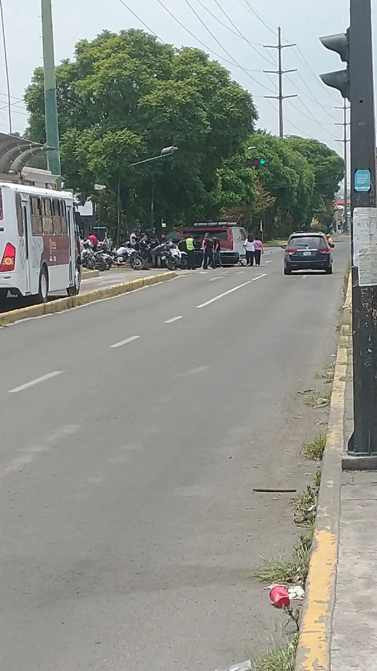 Fuerte accidente en la Diagonal y la 44 Poniente deja dos lesionados