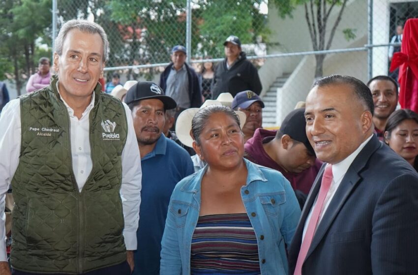  Gobierno de la Ciudad renovó el alumbrado en seis juntas auxiliares con Puebla Brilla; ahora avanzó San Andrés Azumiatla