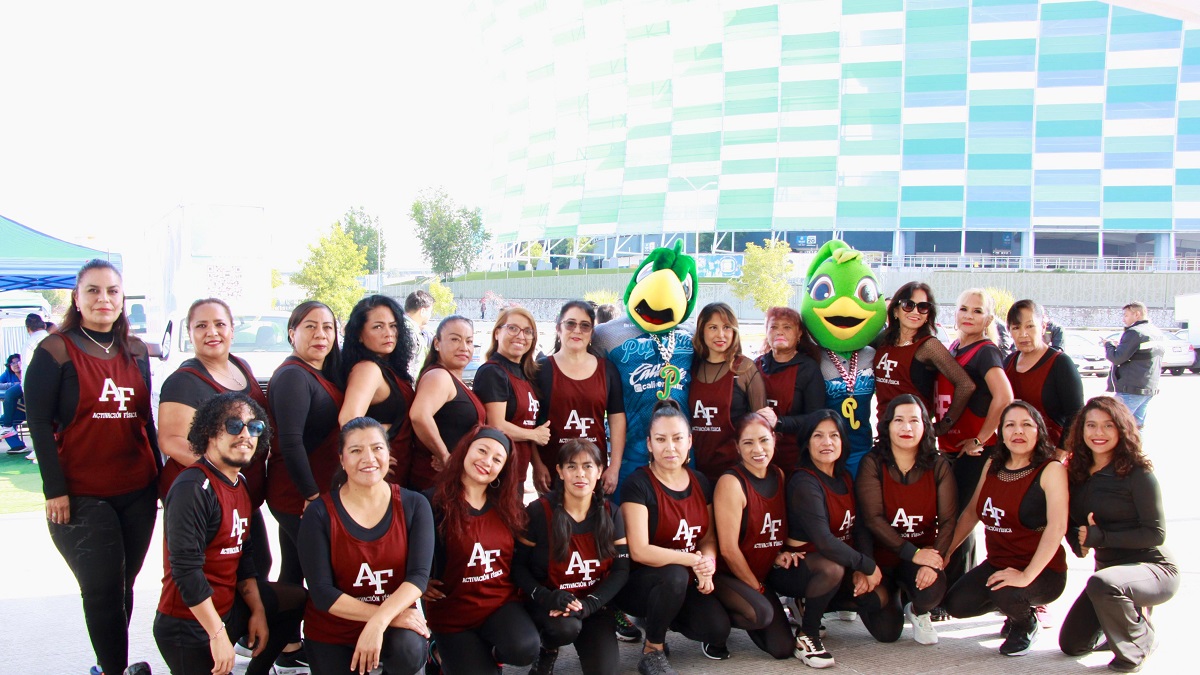 Participan activadoras físicas del IMDP en feria gratuita “Safe por la salud”