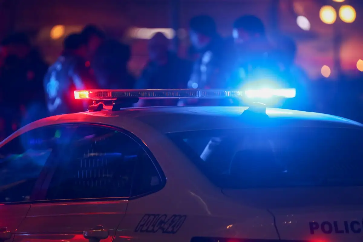 Policías vestidos de civil balean camioneta de una familia en Bosques de San Sebastián
