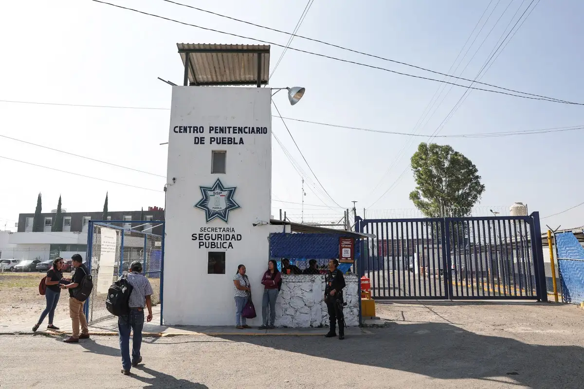 SSP remueve a directores de los penales de San Miguel y Tepexi  